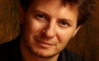 AUTEUR-ADAPTATEUR : Sébastien AZZOPARDI