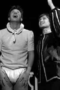 LES CLASSIQUES CONTRE-ATTAQUENT LES CLASSIQUES CONTRE-ATTAQUENT